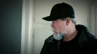 Squatters 2025 S01E08 WEB H264-RBB